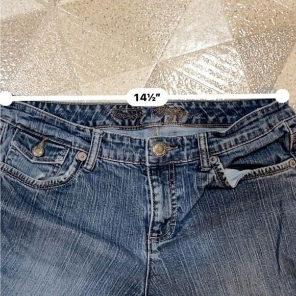 Tommy Hilfiger Ladies Denim Capri Jeans, Medium Wash Blue Denim.Size 10. Vintage - Picture 16 of 16
